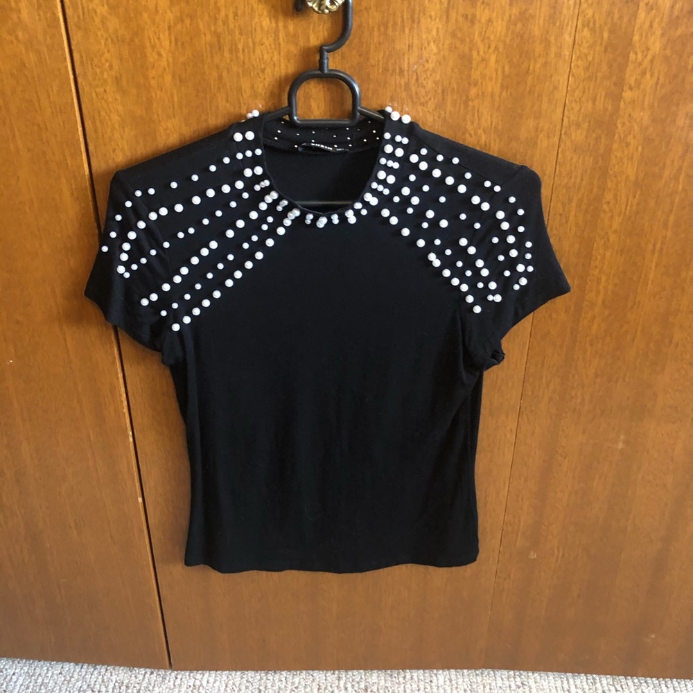 3/$20 Pearl embellished crop top
